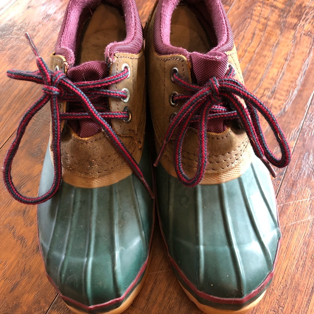 Womens “Sorority” Duck Boot - Bay Area Traders - Size 9